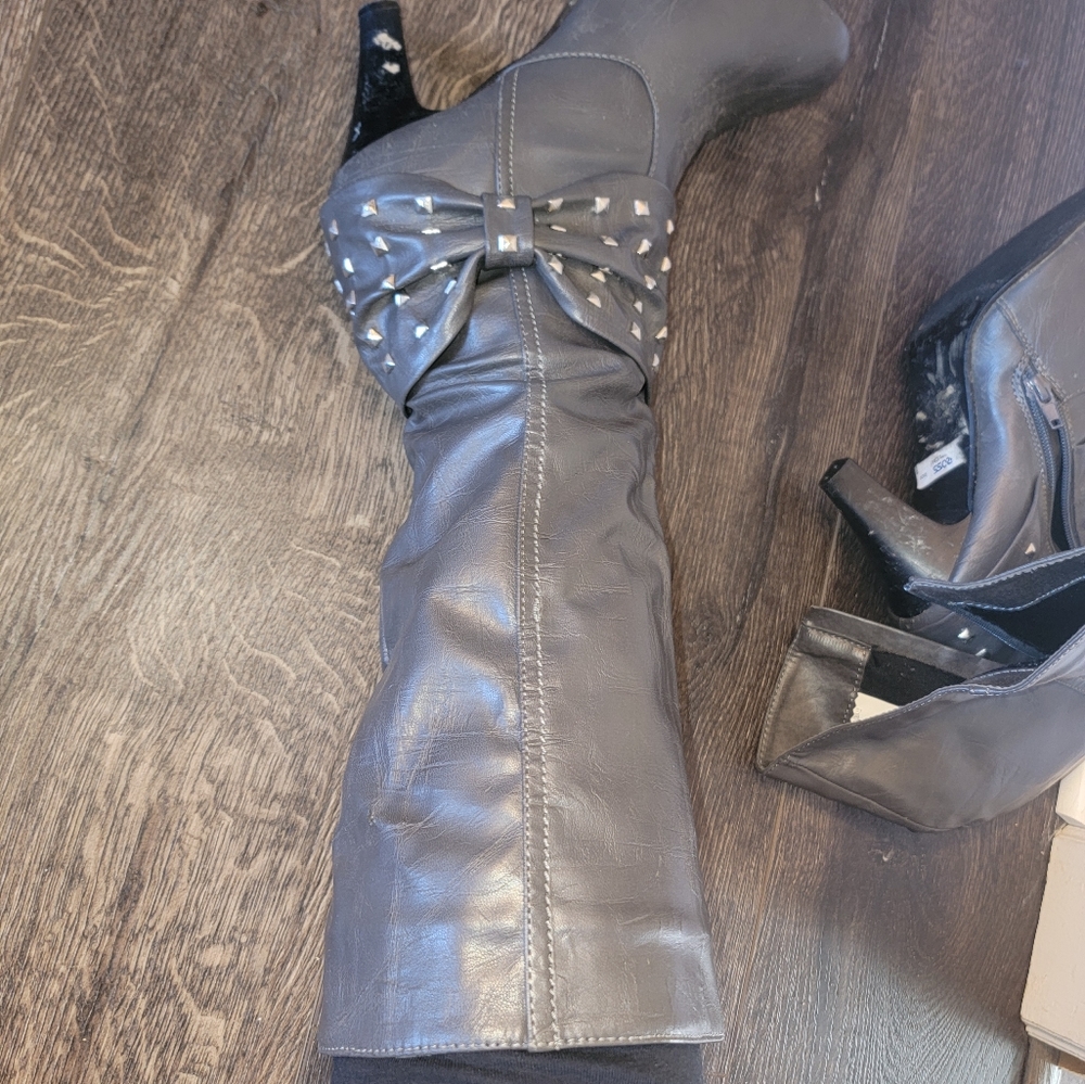 Grey bedazzled heeled boots